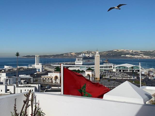 *maison Avec Terrasse Et Vue Sur La *