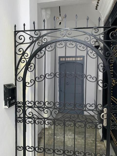 *maison Avec Terrasse Et Vue Sur La * 度假居 *